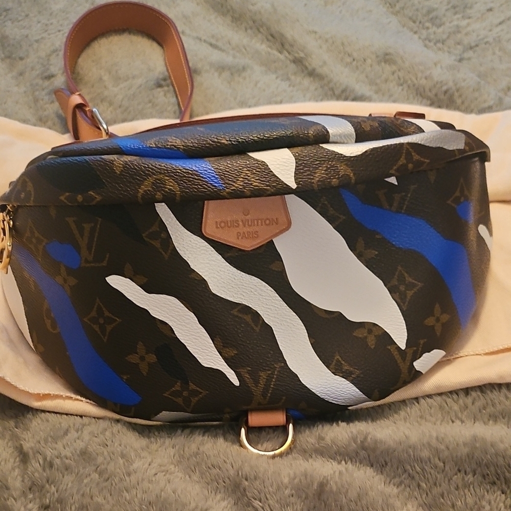 Louis Vuitton Multicolor Bumbag LOL  Monogram Belt Bag GOOD / Great  COND